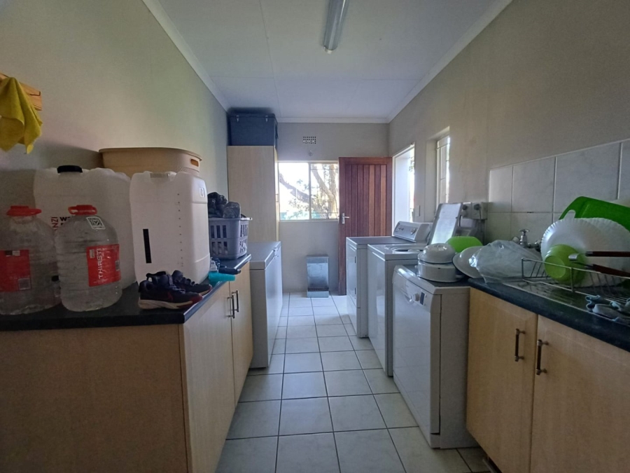 4 Bedroom Property for Sale in Flamwood North West